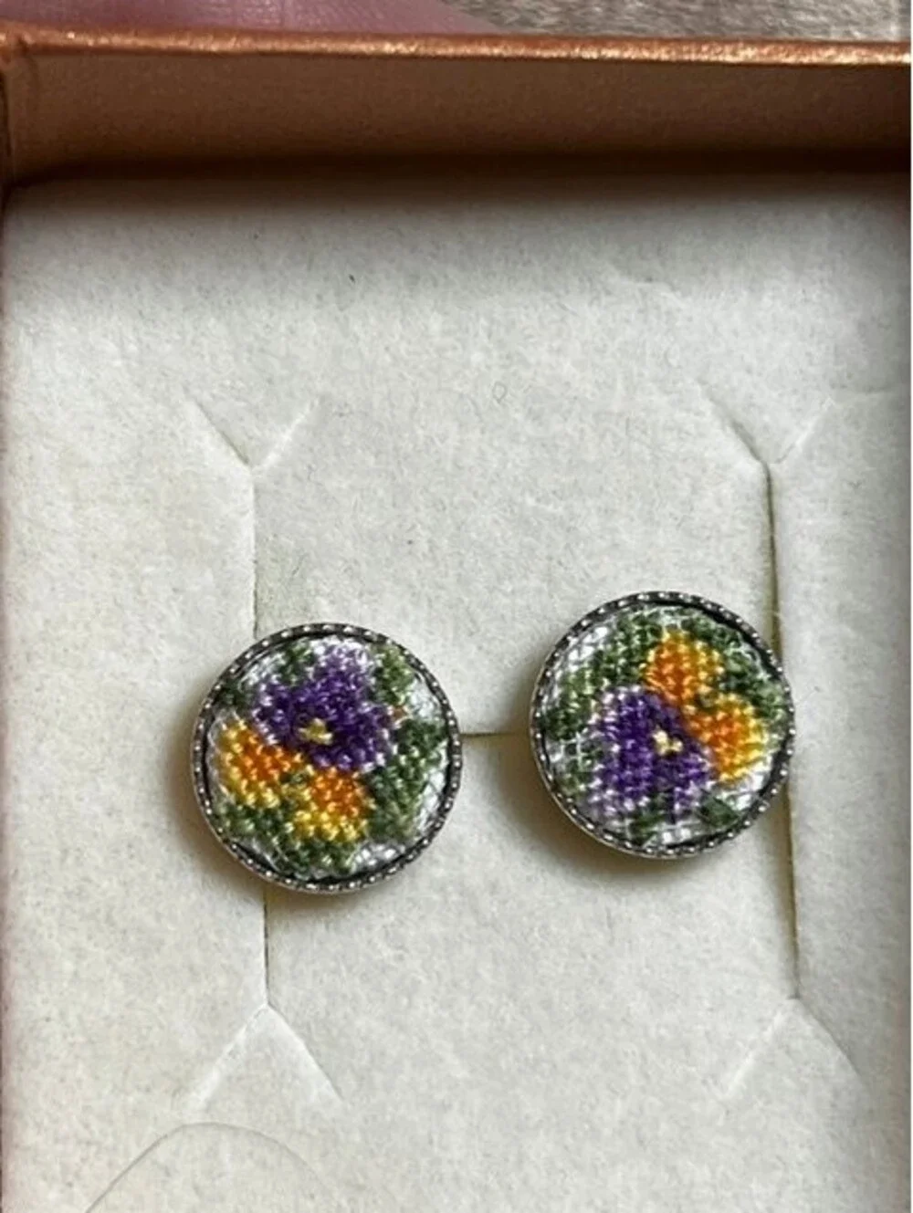 B6587 Maria Stransky Vienna Petit Point Pansy Stud Earrings Sterling silver